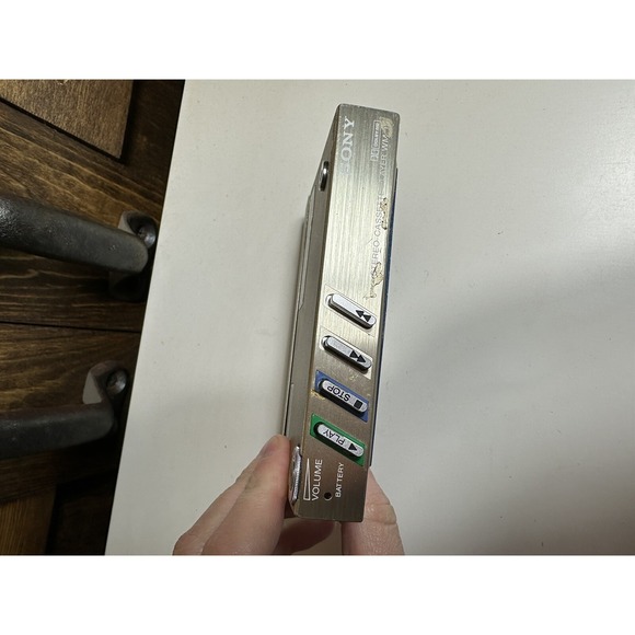 Sony Walkman WM-10 Vintage Cassette Player / Parts Repair / Made in Japan - Picture 13 of 13